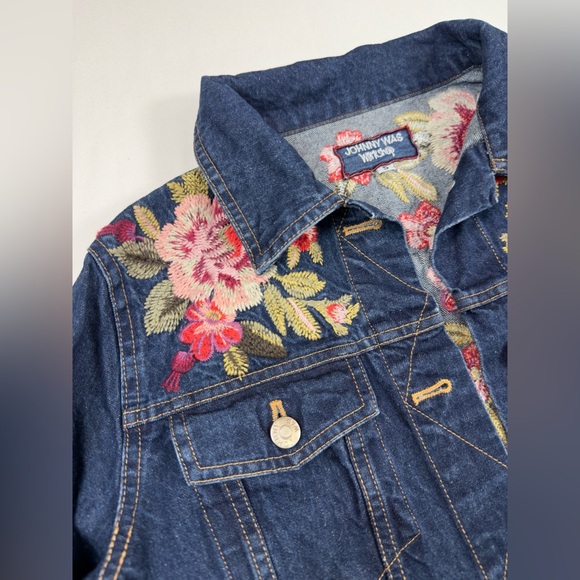 JOHNNY WAS Womens Desi Floral Embroidered Denim Jacket S Boho Cottagecore Roses - Picture 3 of 16